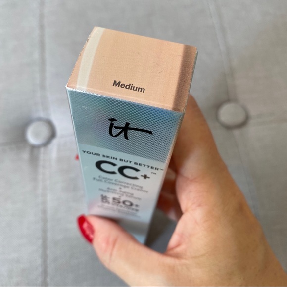 SOLD NWT IT Cosmetics CC foundation cream with SPF - Picture 3 of 3